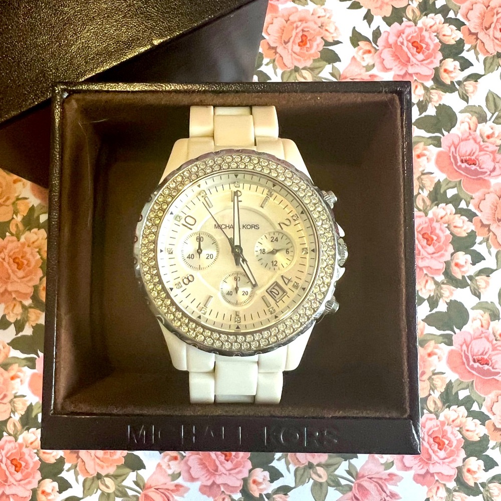 MK Madison White Mother of Pearl Dial Chronograph Ladies Watch MK5300.